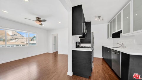 Photo of 510 Pacific Avenue #5, Venice, CA 90291 (MLS # 26991049)