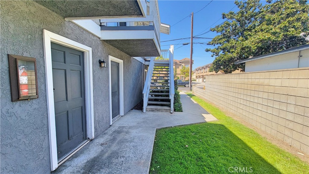 5882 Western Avenue