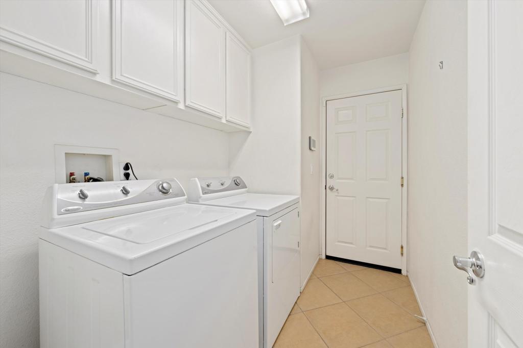 Las Brisas North - Residential