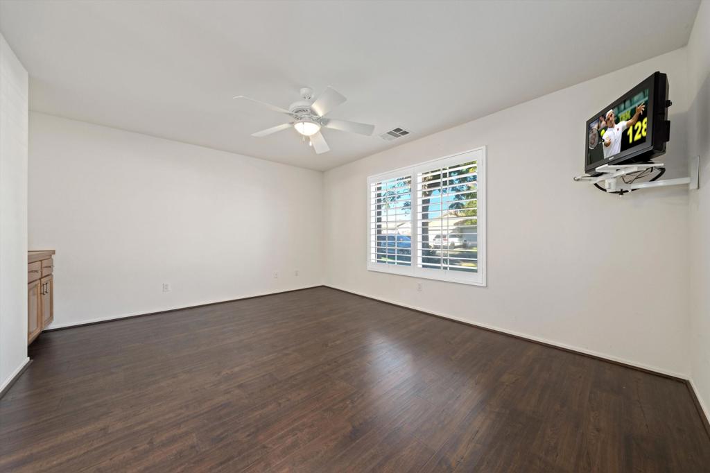 Las Brisas North - Residential