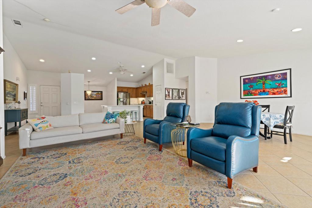 Las Brisas North - Residential