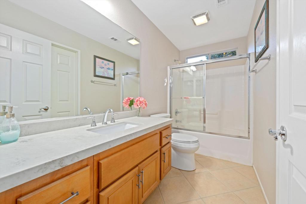 Las Brisas North - Residential