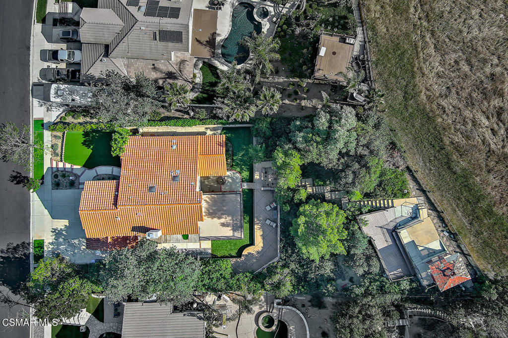 3195 N Geronimo Avenue