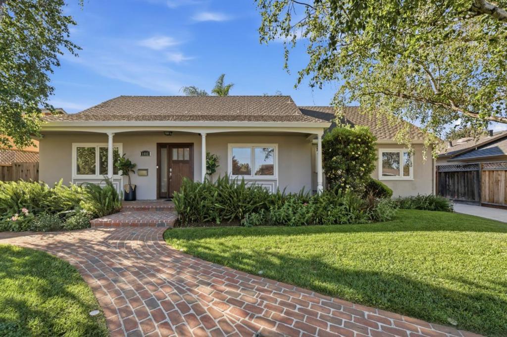 1482 Ridgeley Drive