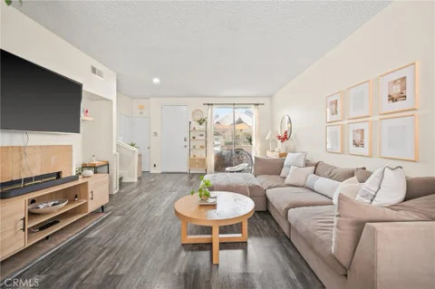 13901 Olive View Lane Unit 42, Sylmar, CA 91342 - MLS#: SR26137921