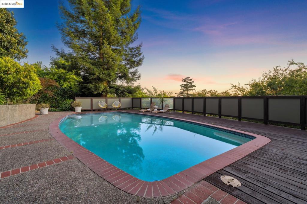 BERKELEY HILLS - Residential