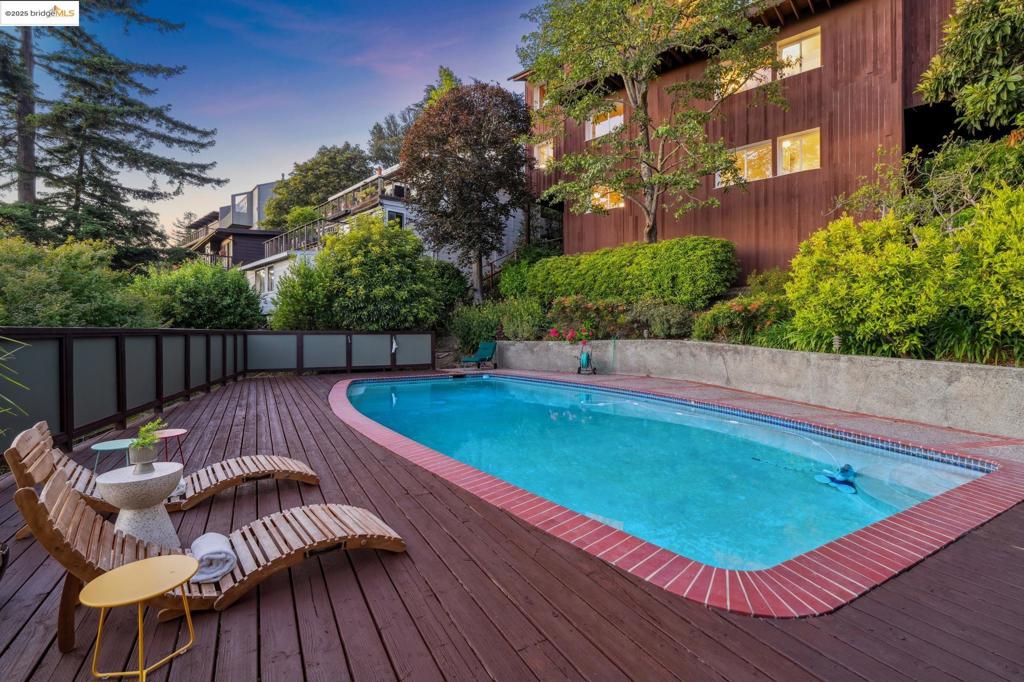 BERKELEY HILLS - Residential