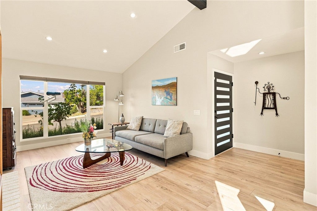 29332 Deep Shadow Drive
