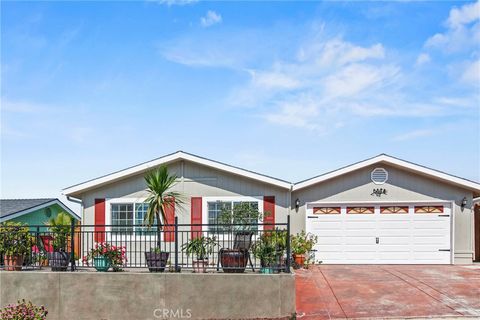 Photo of 977 S Ridge View Dr, Santa Maria, CA 93455 (MLS # PI25227094) Photo of 977 S Ridge View Dr, Santa Maria, CA 93455 (MLS # PI25227094)
