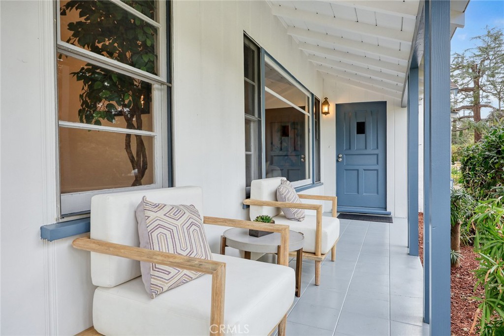 120 W Longden Avenue