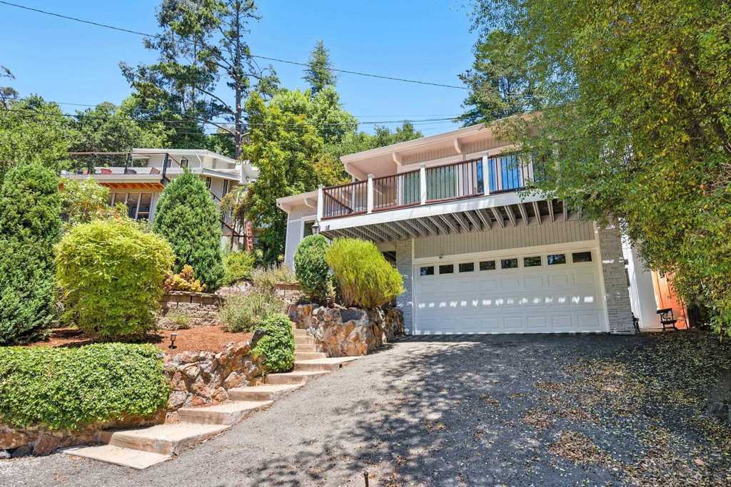 18 Conrad Ct
