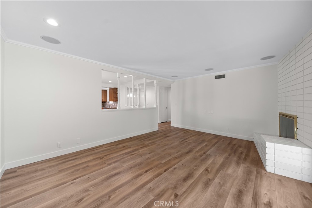 549 E Walnut Avenue