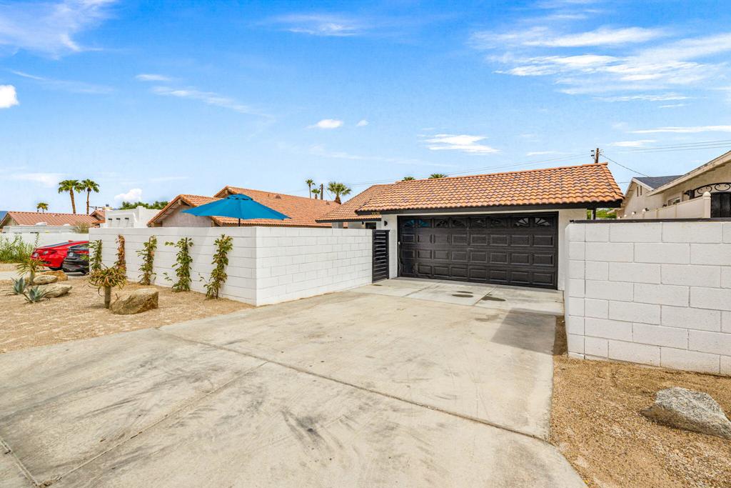 La Quinta Cove - Residential