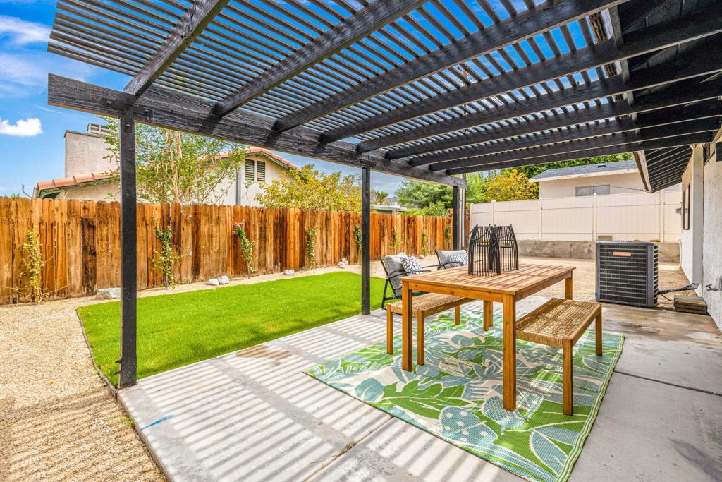 La Quinta Cove - Residential