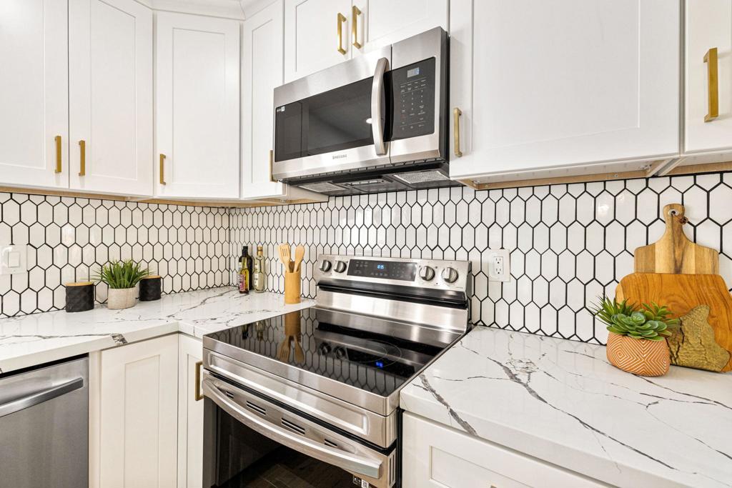 La Quinta Cove - Residential