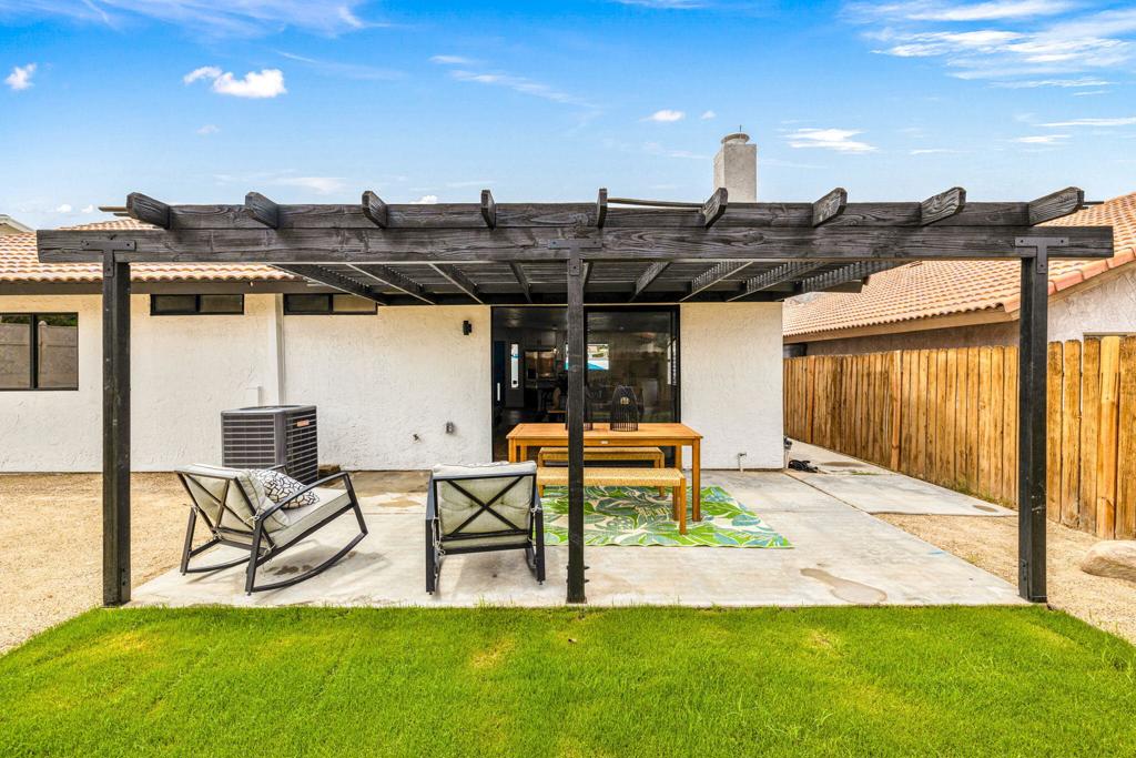 La Quinta Cove - Residential