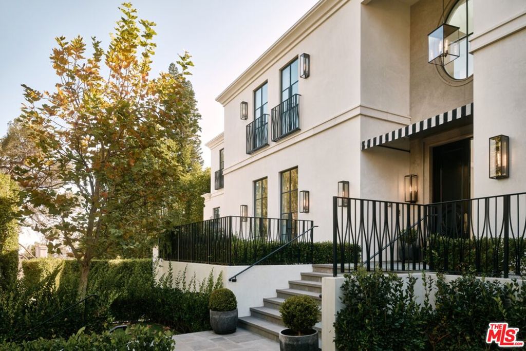 2331 Chislehurst Drive