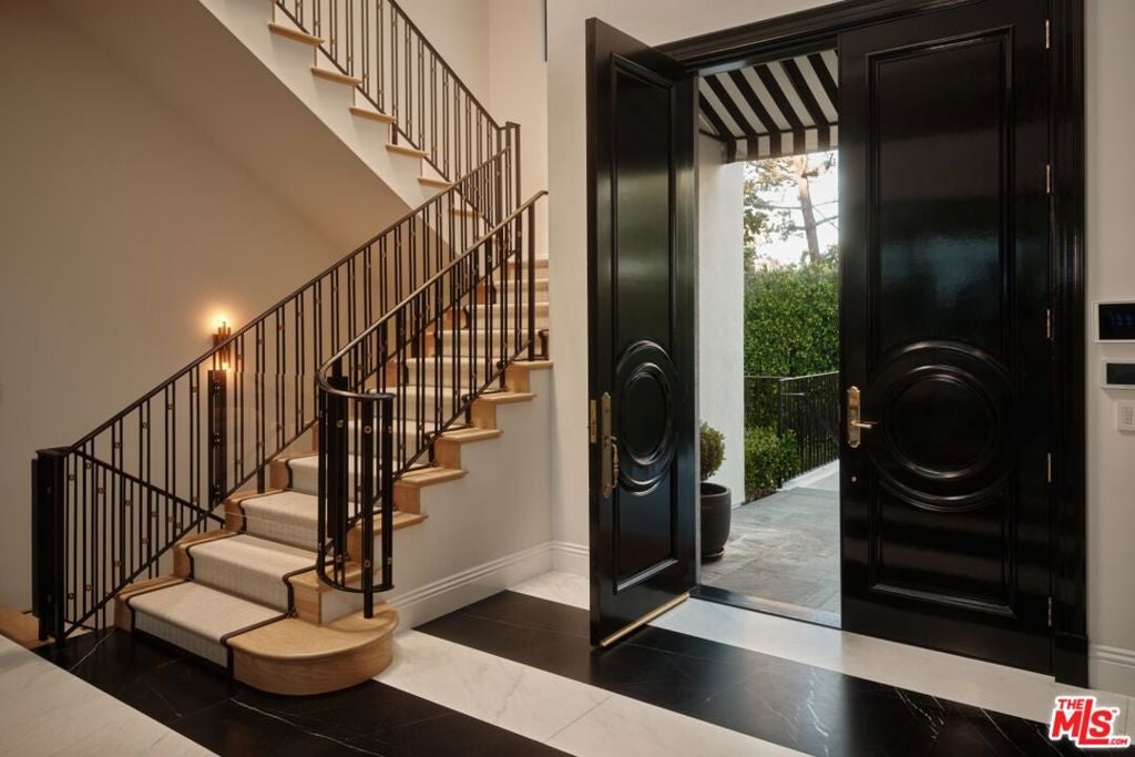 2331 Chislehurst Drive