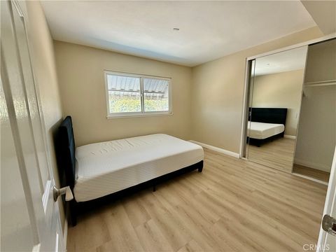 Photo of 1341 S Pembrooke Ln #C, Anaheim, CA 92804 (MLS # PW26047648)