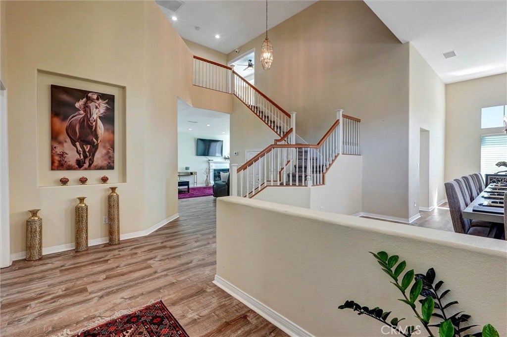Properties 2 28404 Rock Canyon