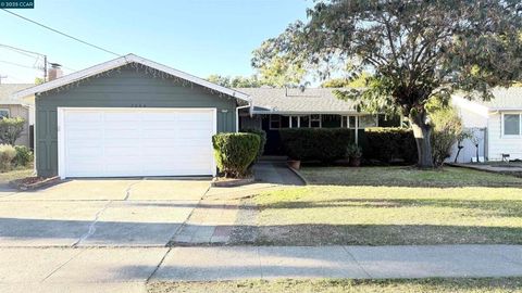 Photo of 2644 E Olivera Rd Rd, Concord, CA 94519 (MLS # 41115372) Photo of 2644 E Olivera Rd Rd, Concord, CA 94519 (MLS # 41115372)