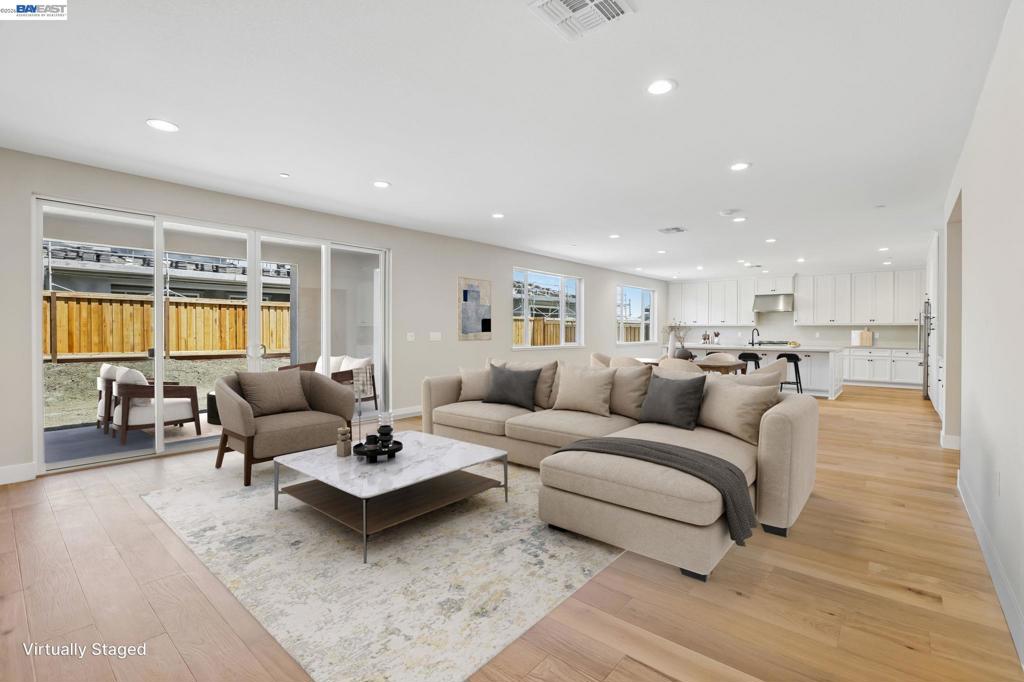 421 Trellis Way