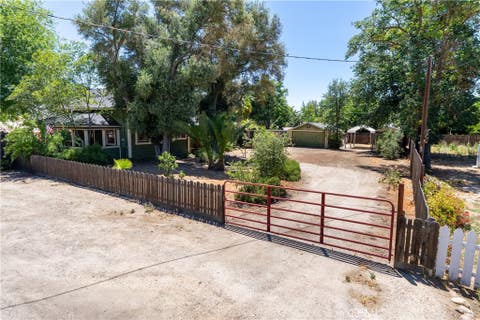 Tiny photo for 155 N 2nd Street ST, Shandon, CA 93461 (MLS # NS26139996)