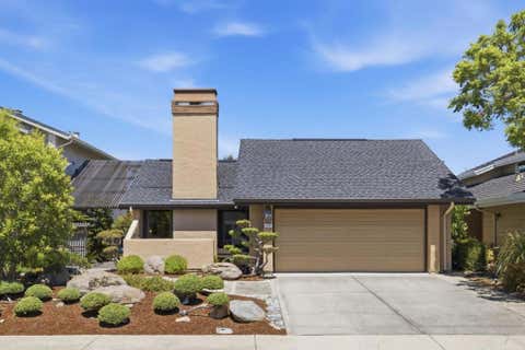 Photo of 2389 Apsis Court, San Jose, CA 95124 (MLS # ML82055668)