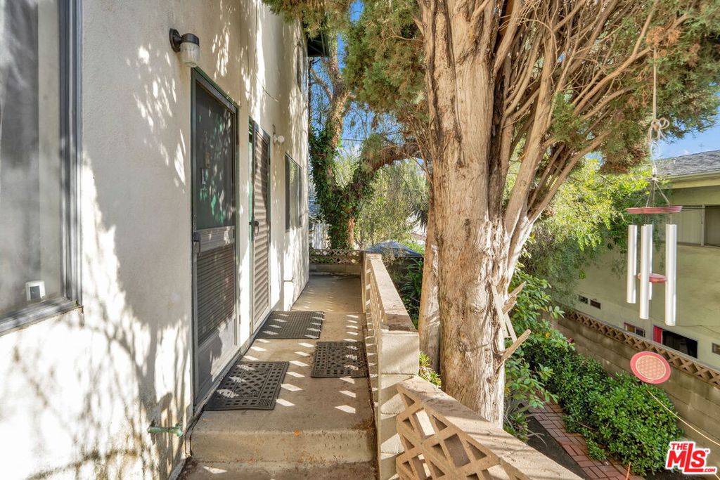 2241 Ewing Street