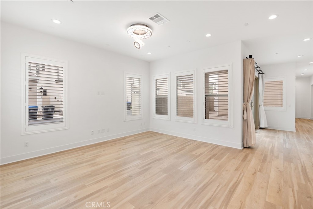Solis Park - Residential