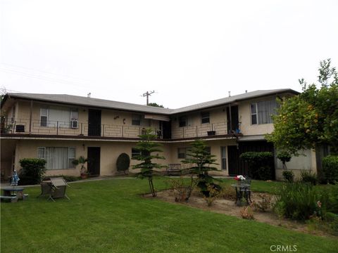 Photo of 414 E 61st St, Long Beach, CA 90805 (MLS # PW26074508)