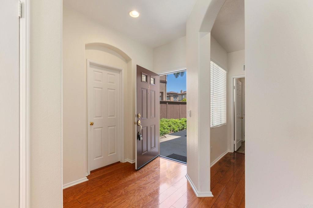 633 Sumner Way 3