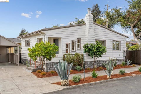 Photo of 2702 Acton St ST, Berkeley, CA 94702 (MLS # 41151851)