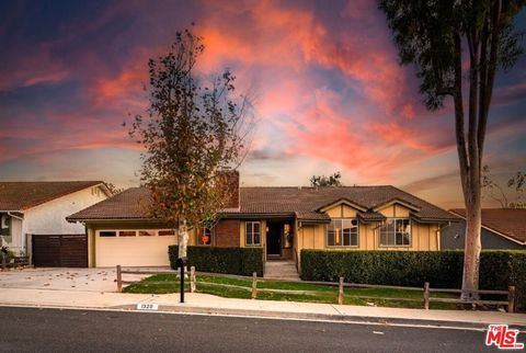 Photo of 1320 Nonchalant Drive, Simi Valley, CA 93065 (MLS # 25613145)
