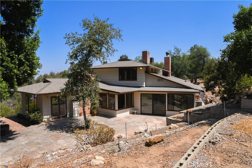 2475 Sunset Drive