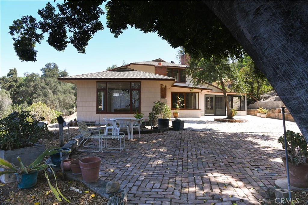 2475 Sunset Drive