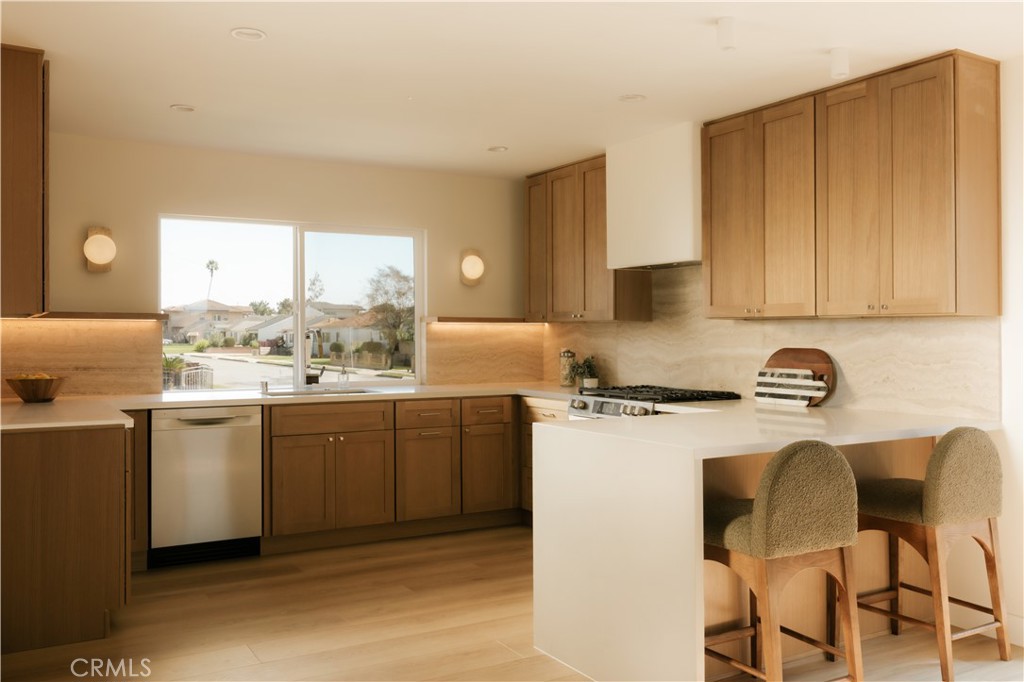 15325 Gramercy Place