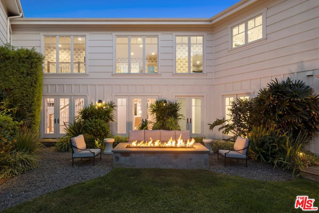 521 Amalfi Drive