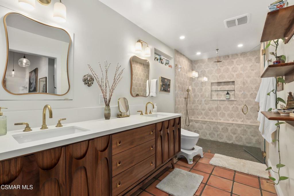 Cal Classics-102 - 1000052 - Residential