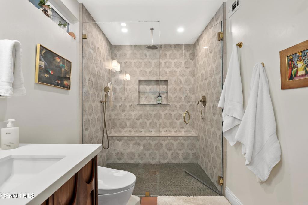 Cal Classics-102 - 1000052 - Residential