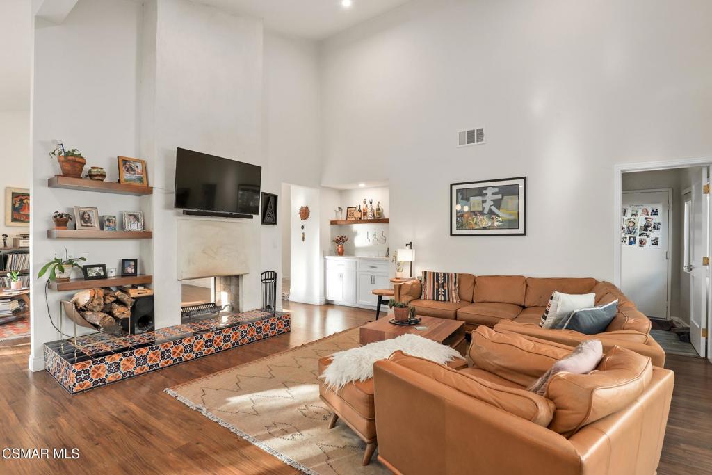 Cal Classics-102 - 1000052 - Residential