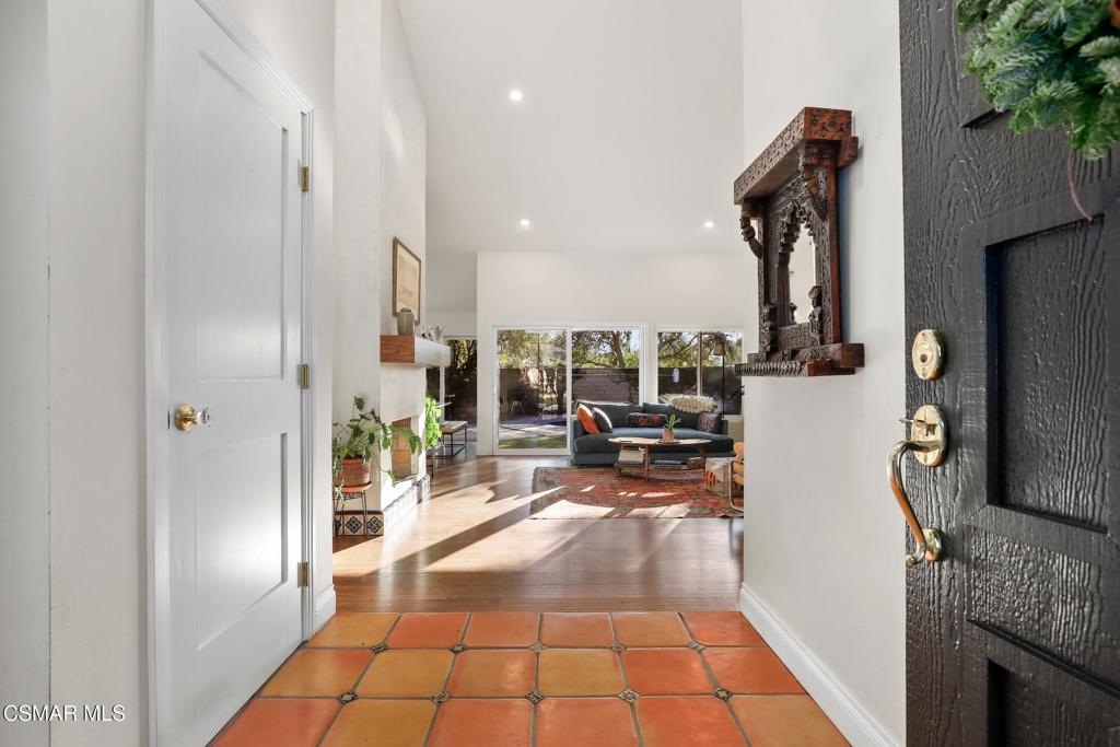 Cal Classics-102 - 1000052 - Residential