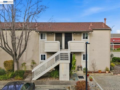 Photo of 34362 Enea Ter, Fremont, CA 94555 (MLS # 41133746)