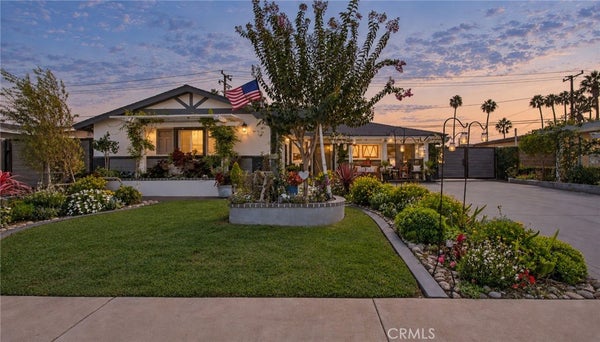 8172 KINER DR, HUNTINGTON BEACH, CA 92646 - Image 72e34f0466664c692bcc5f8f62b91dfd/564132755