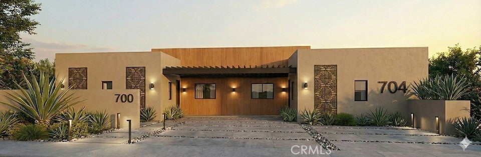700 N El Molino Avenue