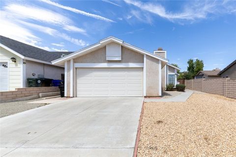 Photo of 16880 Glennaire Avenue, Victorville, CA 92395 (MLS # CV26011320)