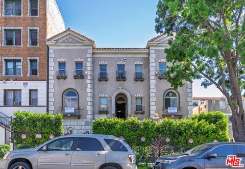 Photo of 502 S Westlake Avenue, Los Angeles, CA 90057 (MLS # 26671293)