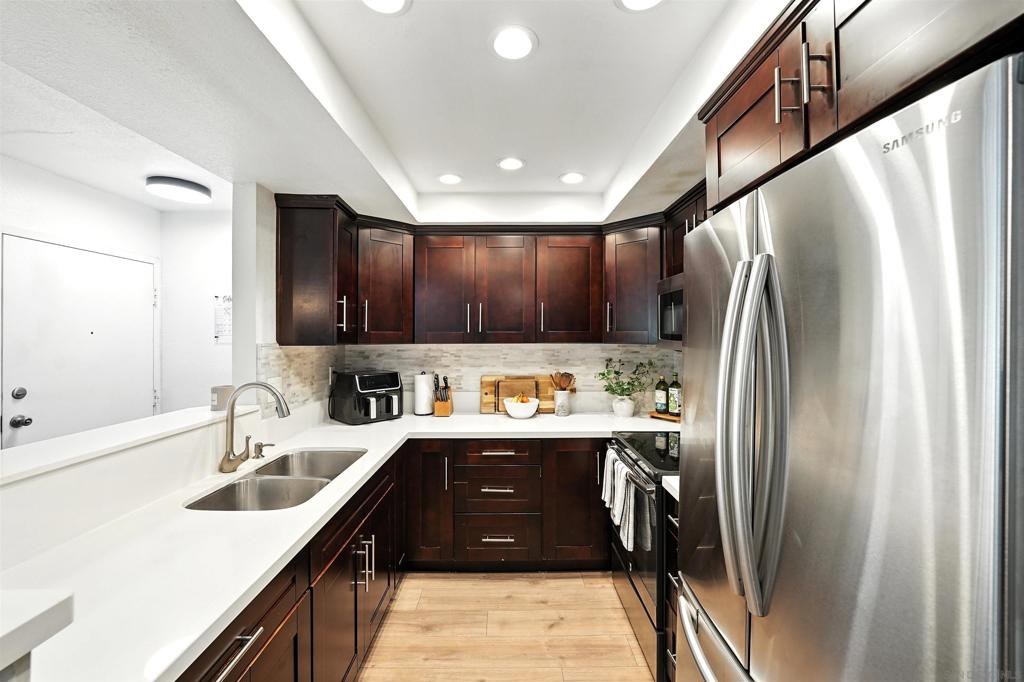 110 N 2nd Ave 40
