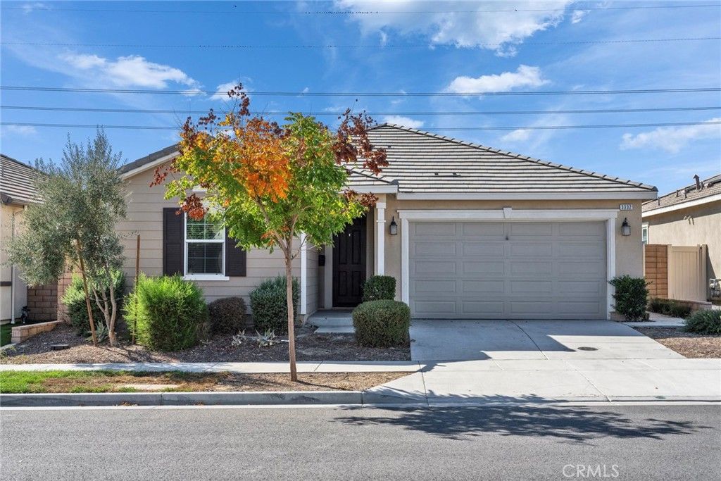 Photo of 3332 S Primerose Dr Dr, Ontario, CA 91761 (MLS # OC25239715)