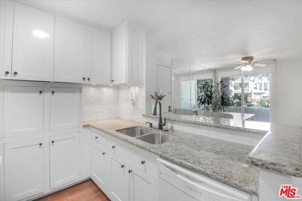 6305 Green Valley Circle 203